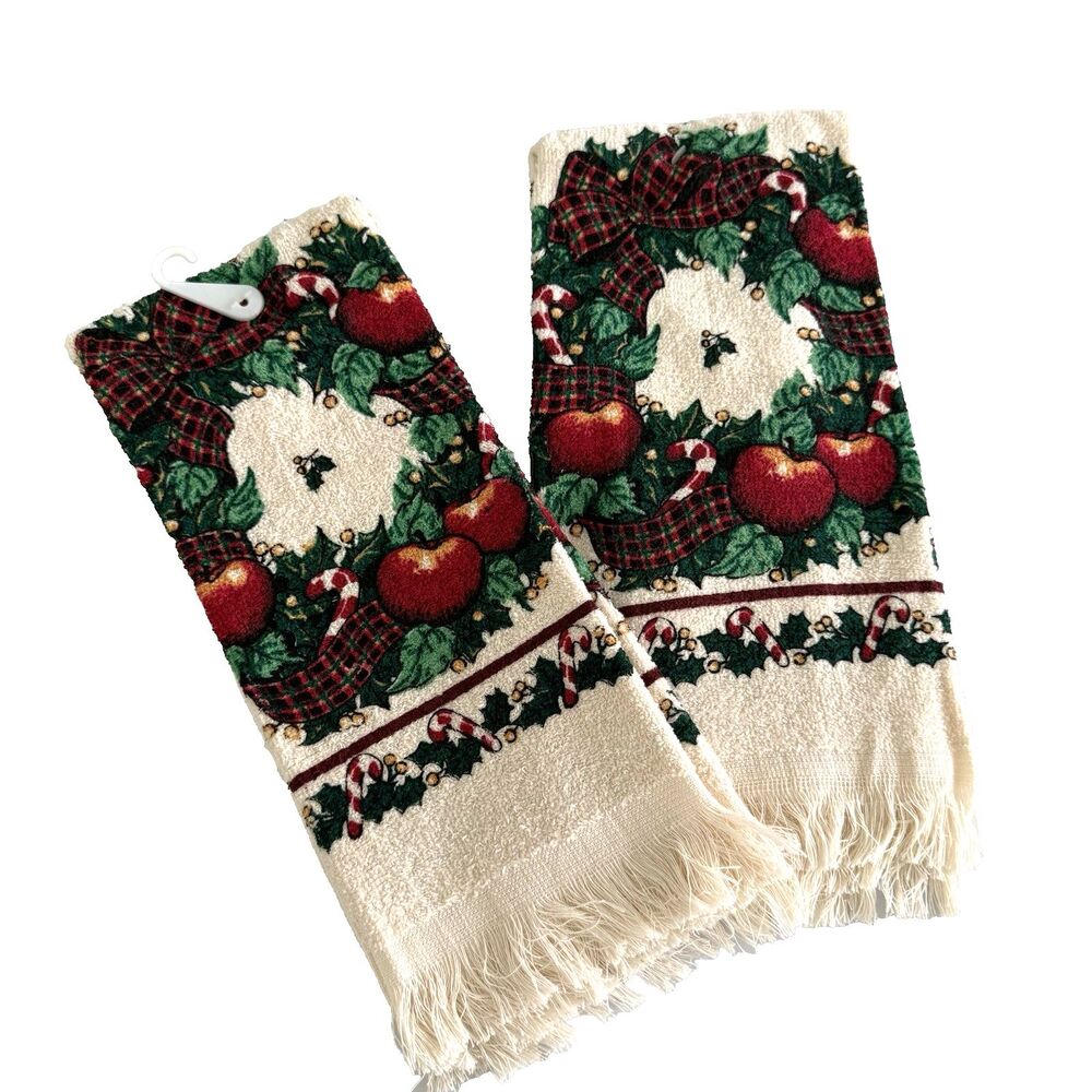 Vtg Cecil Saydah Christmas 2pc Kitchen Towels Dish Wreath Apples Cotton Xmas NWT - Picture 1 of 5